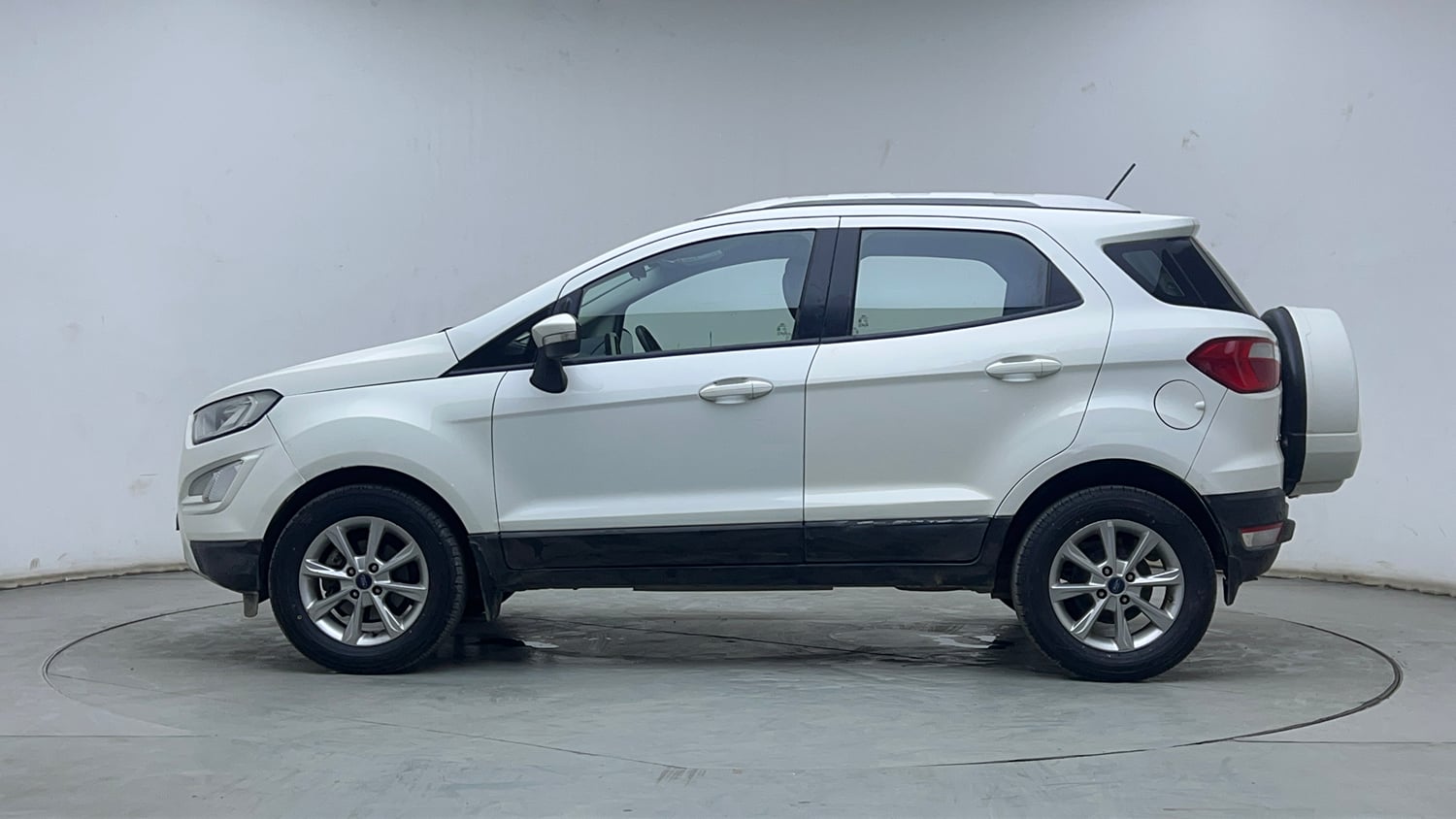 Used 2019 Ford EcoSport Titanium 1.5L TDCi Diesel Manual exterior LEFT SIDE VIEW