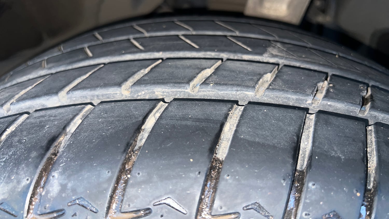 Used 2022 BMW X5 xDrive40i M Sport Petrol Automatic tyres LEFT FRONT TYRE TREAD VIEW