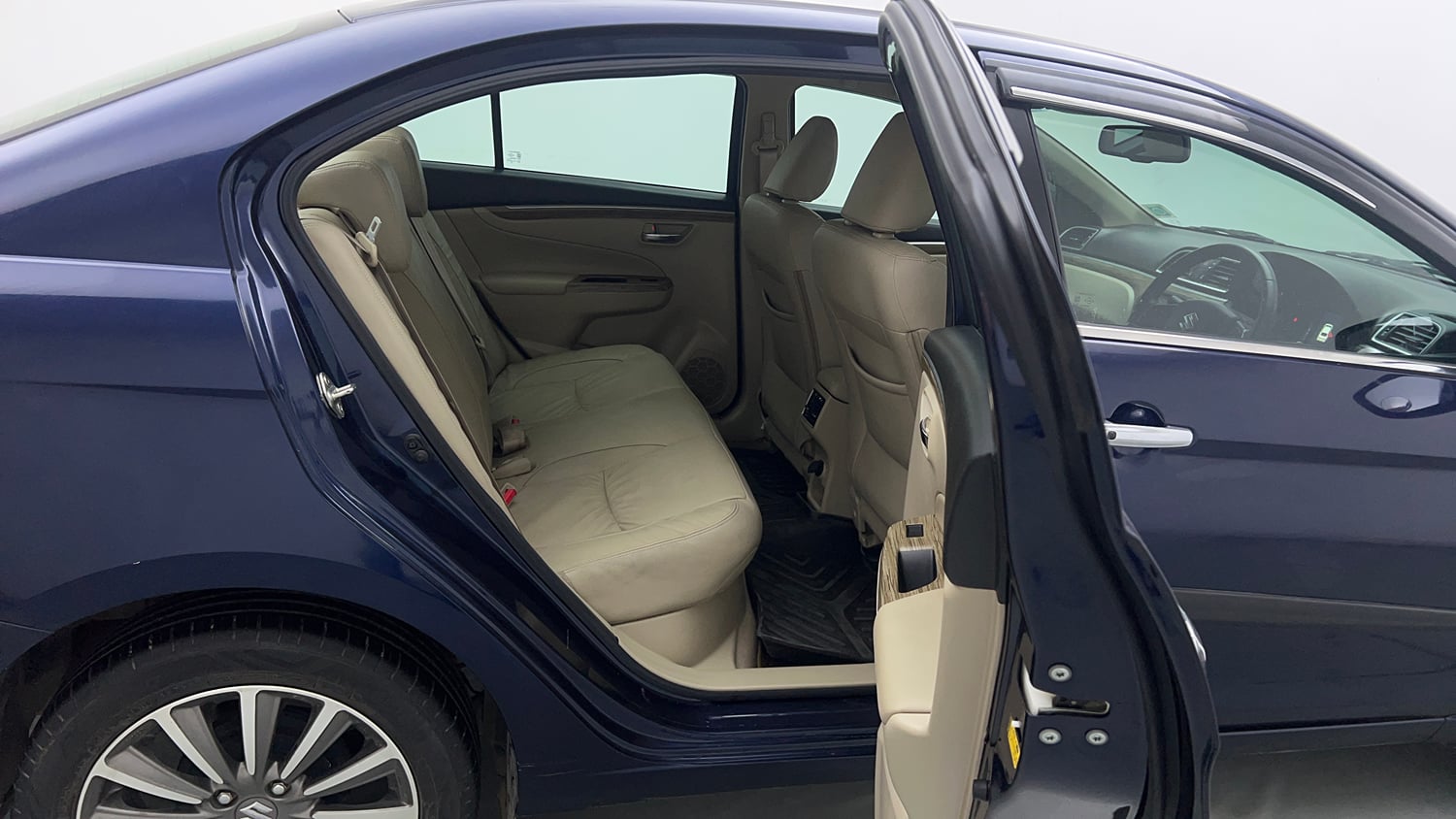 Used 2023 Maruti Suzuki Ciaz Alpha 1.5 Petrol Manual interior RIGHT SIDE REAR DOOR CABIN VIEW