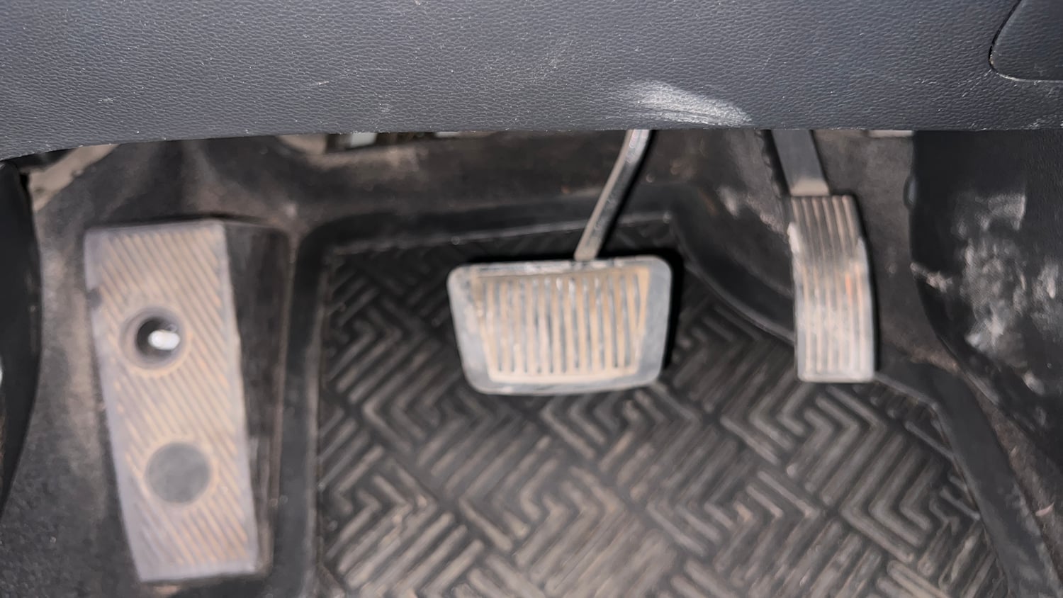 Used 2018 Hyundai Elite i20 Asta 1.2 AT Petrol Automatic interior PEDALS VIEW