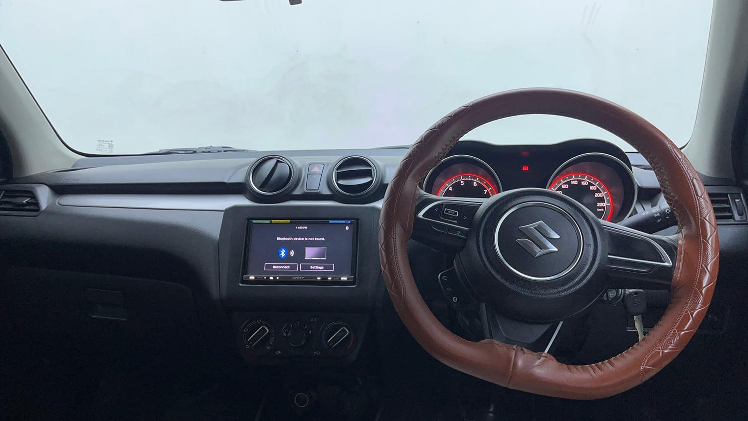 Used 2022 Maruti Suzuki Swift VXi Petrol Manual interior DASHBOARD VIEW