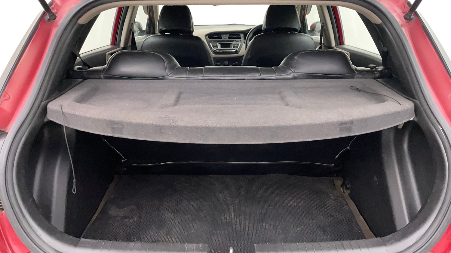 Used 2017 Hyundai Elite i20 Sportz 1.2 Petrol Manual interior DICKY INSIDE VIEW