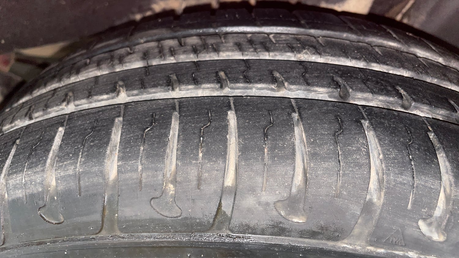 Used 2017 Hyundai Grand i10 Asta 1.2 Kappa VTVT Petrol Manual tyres LEFT REAR TYRE TREAD VIEW