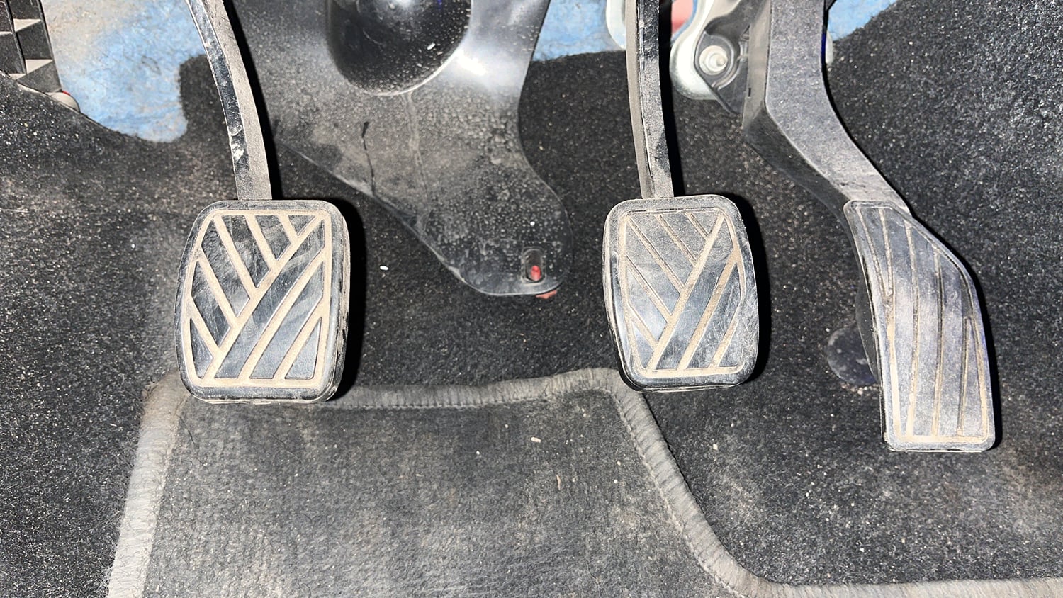 Used 2016 Maruti Suzuki Swift Deca Limited Edition VDi Diesel Manual interior PEDALS VIEW