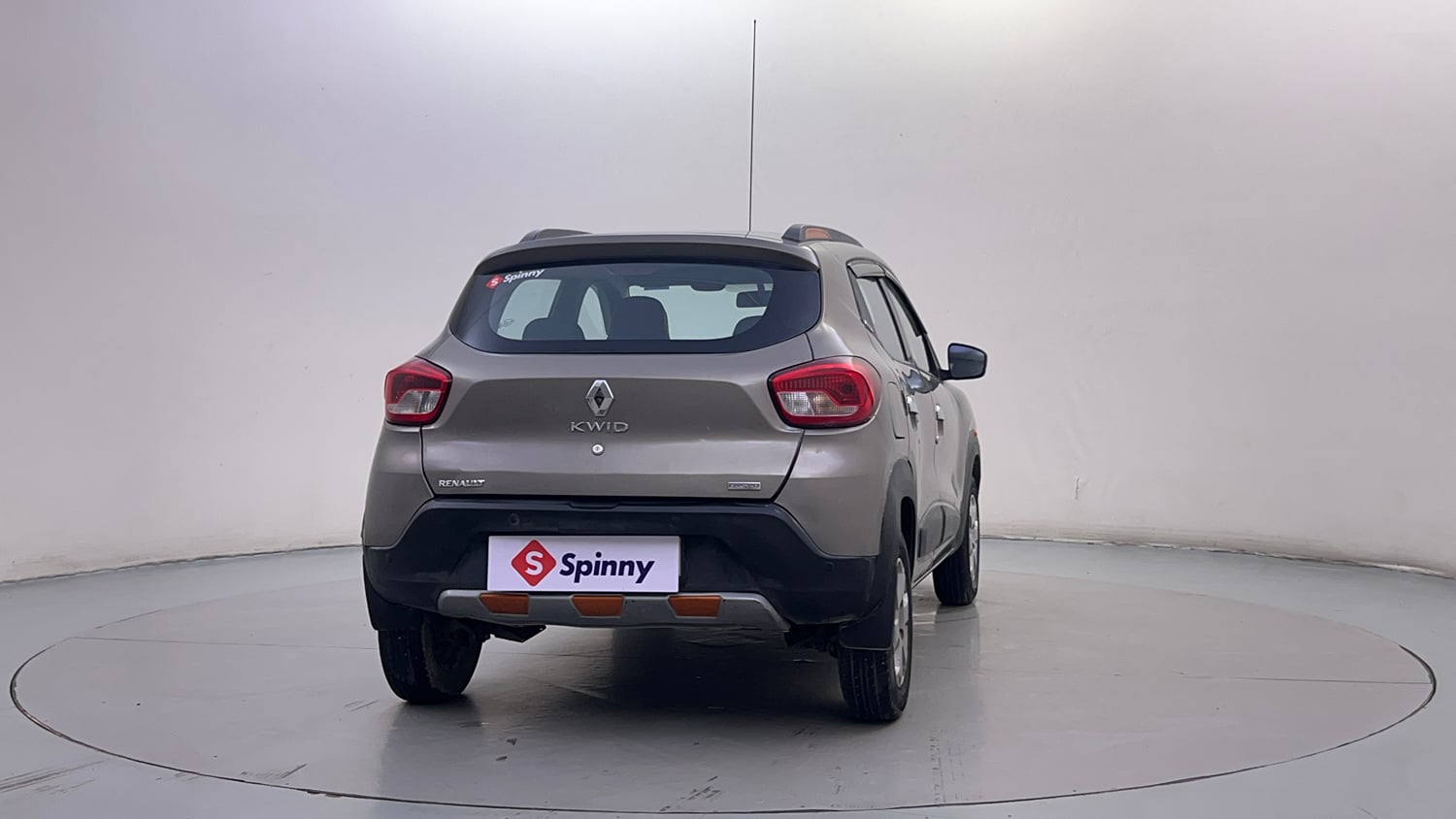 Used 2018 Renault Kwid CLIMBER 1.0 AMT Petrol Automatic exterior RIGHT REAR CORNER VIEW