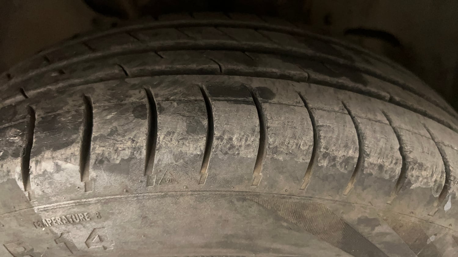 Used 2016 Tata Tiago Revotron XZ Petrol Manual tyres RIGHT FRONT TYRE TREAD VIEW