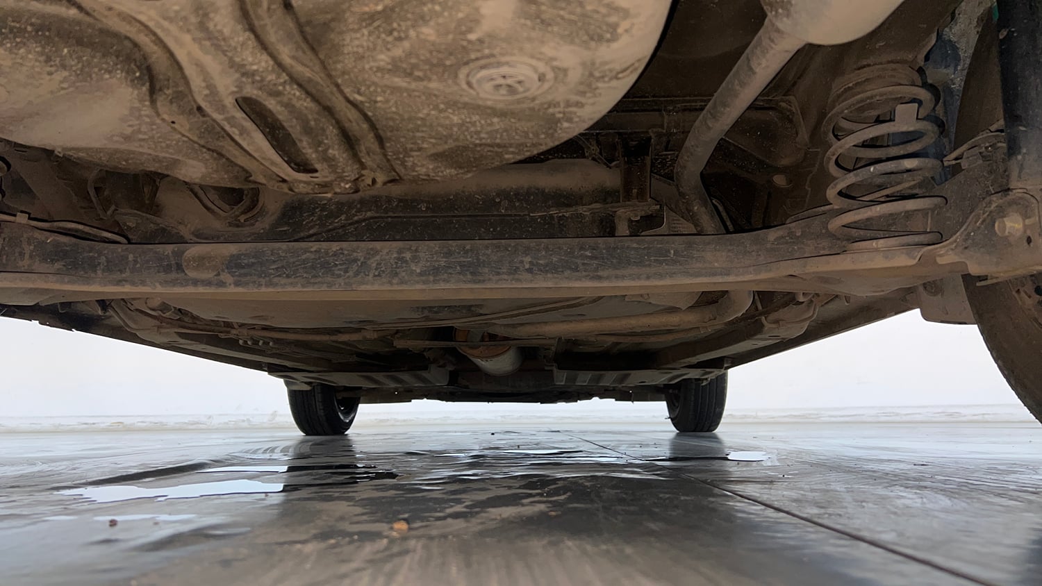 Used 2022 Maruti Suzuki Dzire VXi Petrol Manual extra REAR UNDERBODY VIEW (TAKEN FROM REAR)