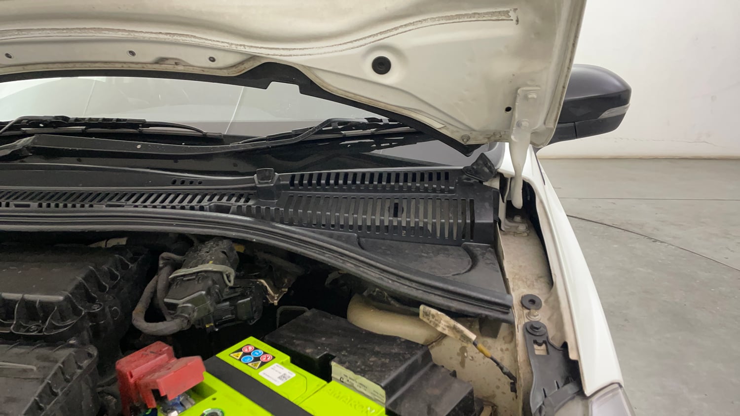 Used 2023 Tata Tiago XZ Plus Petrol Manual engine ENGINE LEFT SIDE HINGE & APRON VIEW