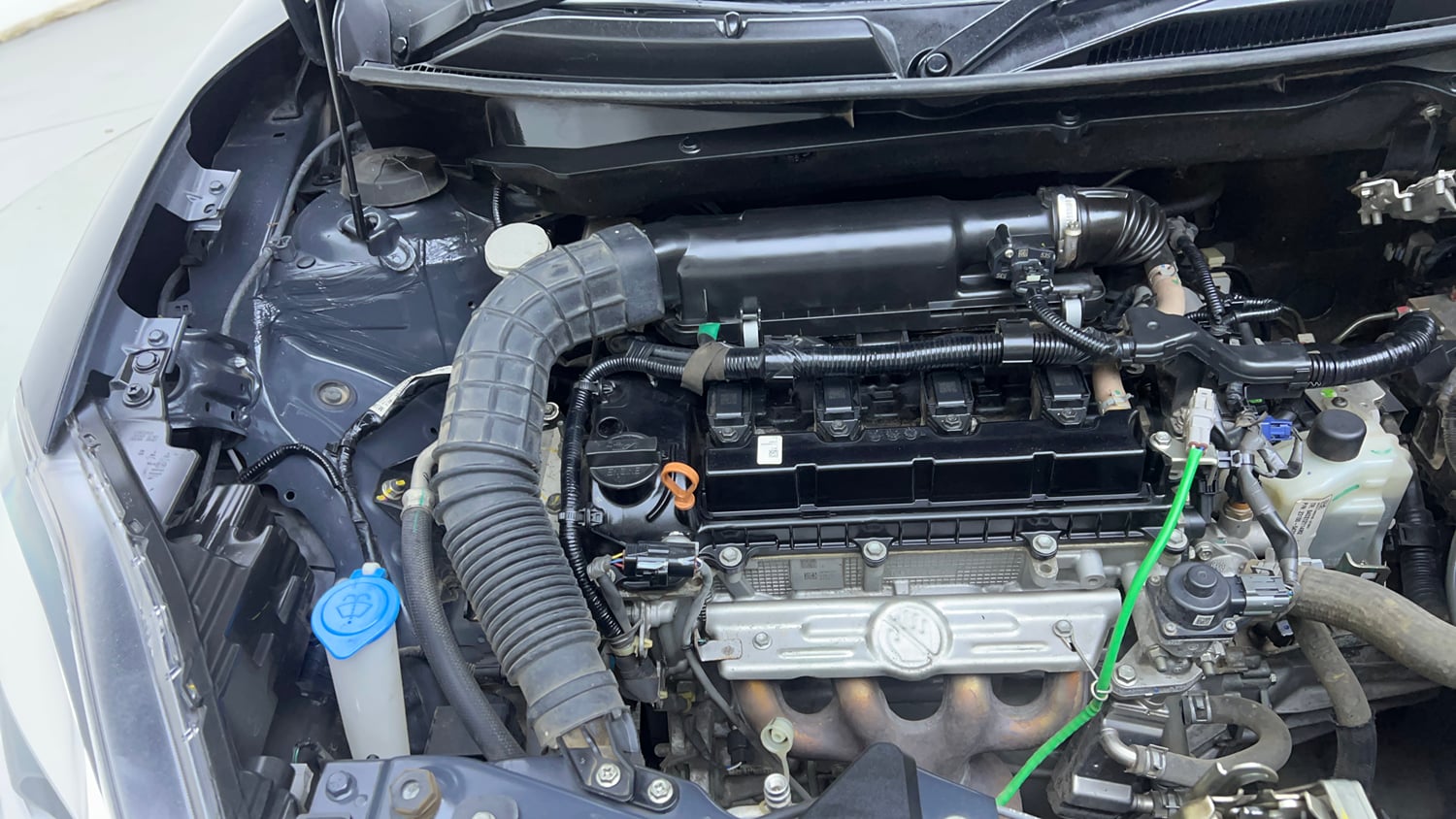 Used 2023 Maruti Suzuki Swift ZXi Plus AMT Petrol Automatic engine ENGINE RIGHT SIDE VIEW