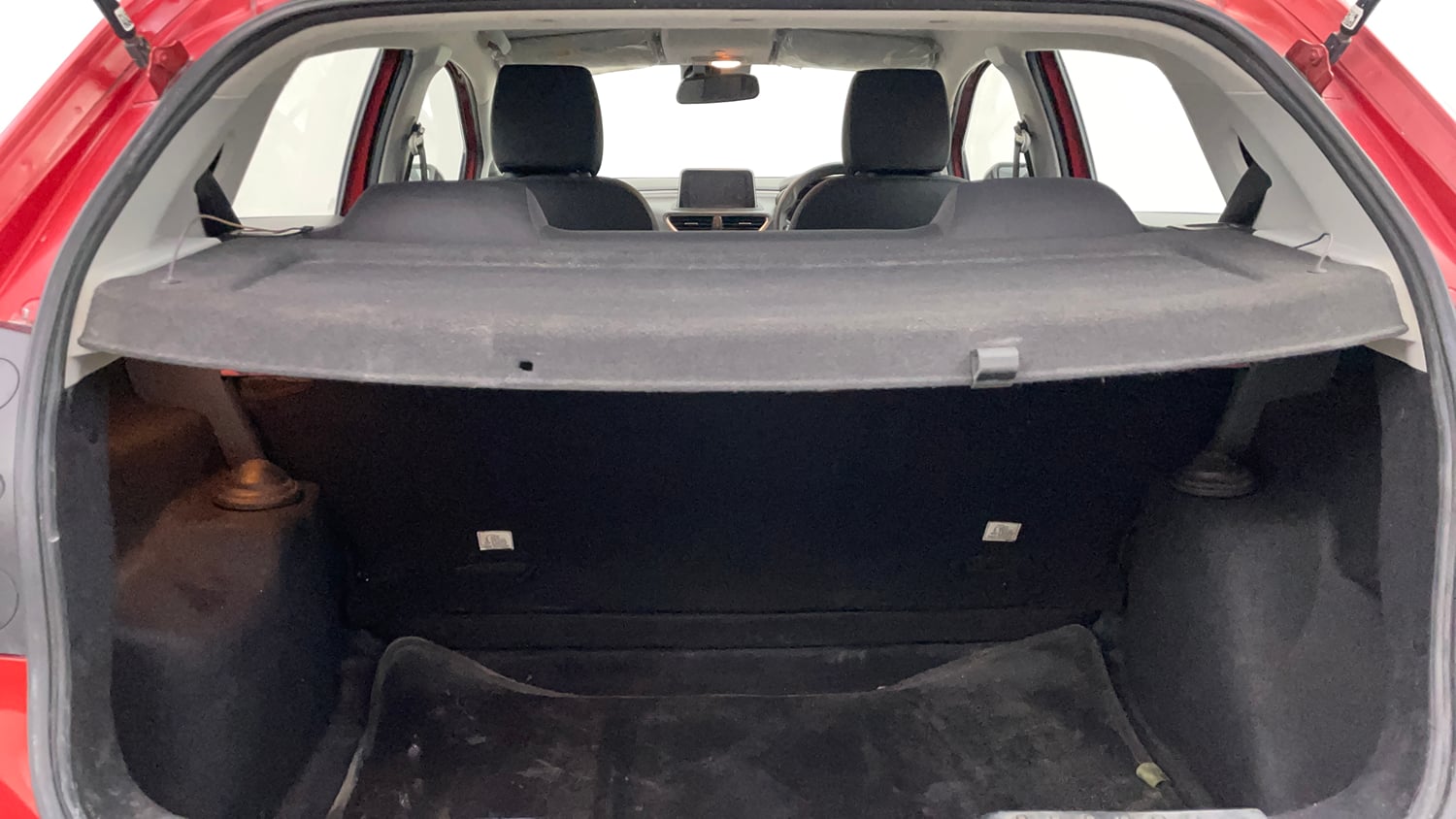Used 2020 Tata Altroz XT Petrol Petrol Manual interior DICKY INSIDE VIEW
