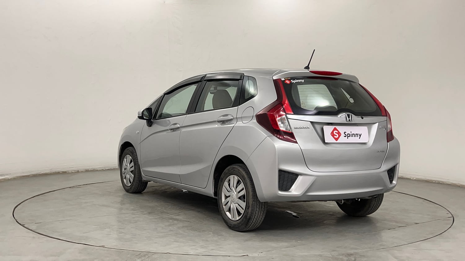 Used 2015 Honda Jazz SV Petrol Petrol Manual exterior LEFT REAR CORNER VIEW