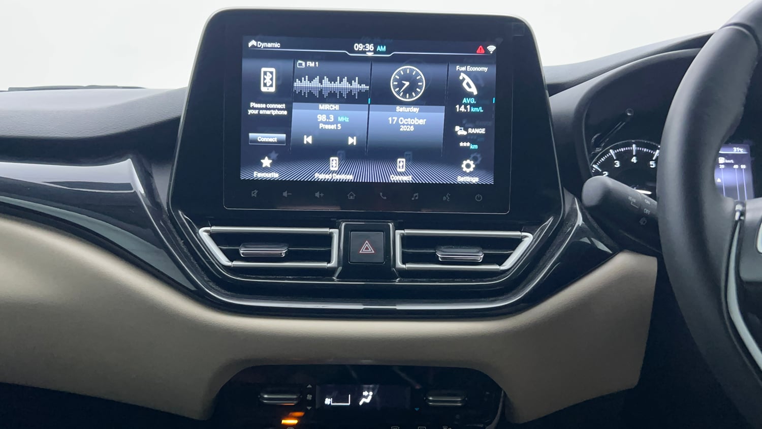 Used 2023 Toyota Glanza V AMT Petrol Automatic interior MUSIC SYSTEM & AC CONTROL VIEW
