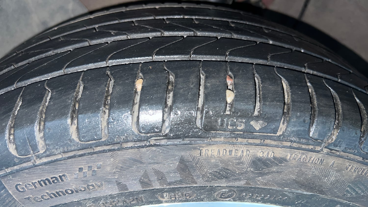 Used 2016 Hyundai i20 Active 1.2 S Petrol Manual tyres LEFT FRONT TYRE TREAD VIEW
