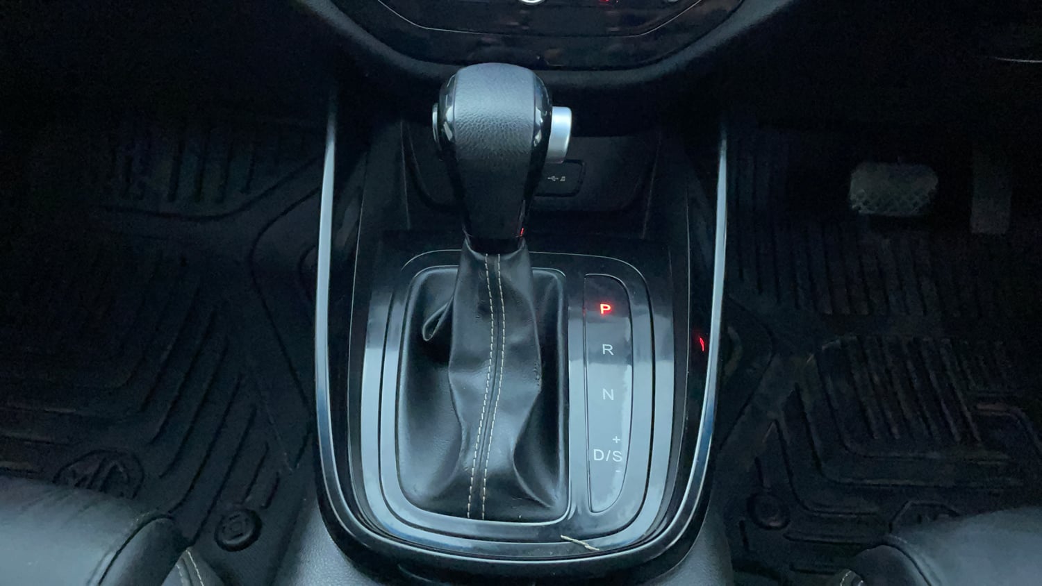 Used 2020 MG Motors Hector Sharp 1.5 DCT Petrol Petrol Automatic interior GEAR  KNOB VIEW
