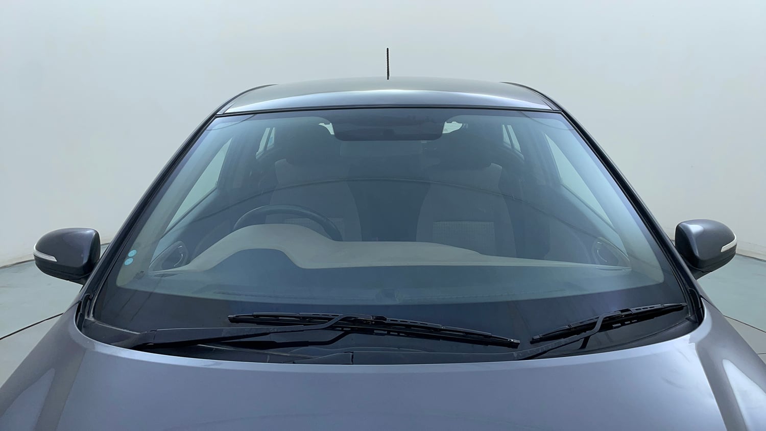 Used 2019 Hyundai Elite i20 Asta 1.2 (O) Petrol Manual exterior FRONT WINDSHIELD VIEW