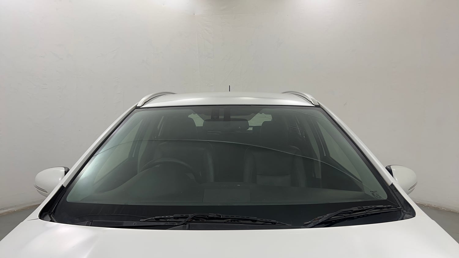 Used 2021 Maruti Suzuki S-Cross Alpha Petrol Manual exterior FRONT WINDSHIELD VIEW