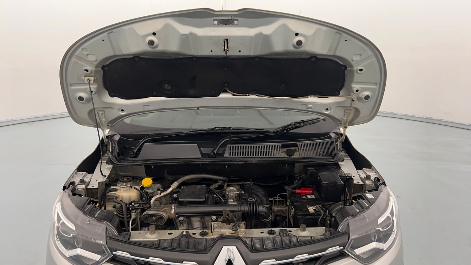 Used 2020 Renault Triber RXZ Petrol Manual engine ENGINE & BONNET OPEN FRONT VIEW