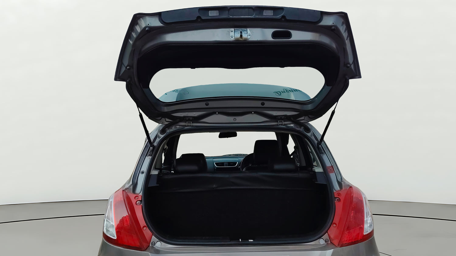 Used 2013 Maruti Suzuki Swift VDi Diesel Manual interior DICKY INSIDE VIEW