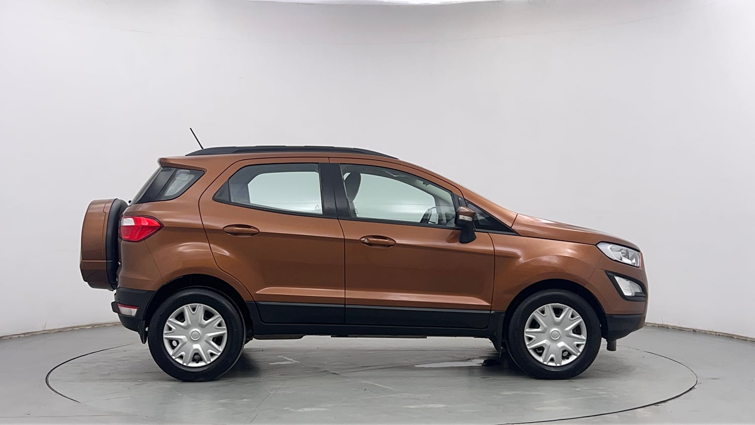 Used 2018 Ford EcoSport Trend + 1.5L TDCi Diesel Manual exterior RIGHT SIDE VIEW
