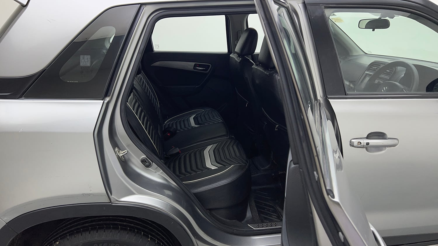 Used 2018 maruti-suzuki Vitara Brezza ZDi AGS Diesel Automatic interior RIGHT SIDE REAR DOOR CABIN VIEW