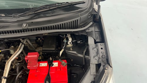 Used 2016 Maruti Suzuki Wagon R VXI Petrol Manual engine ENGINE LEFT SIDE HINGE & APRON VIEW