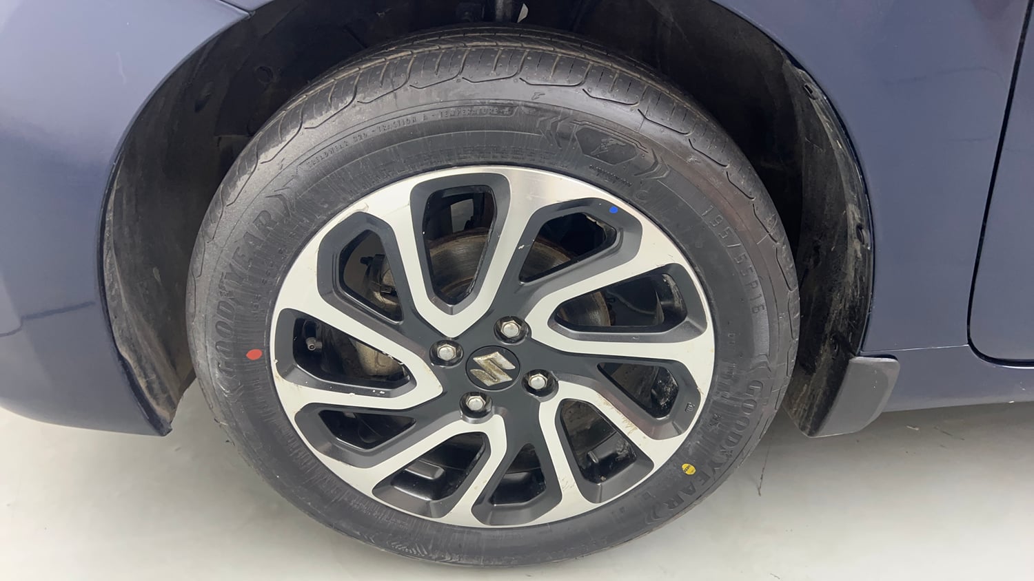 Used 2022 Maruti Suzuki Baleno Alpha Petrol Manual tyres LEFT FRONT TYRE RIM VIEW