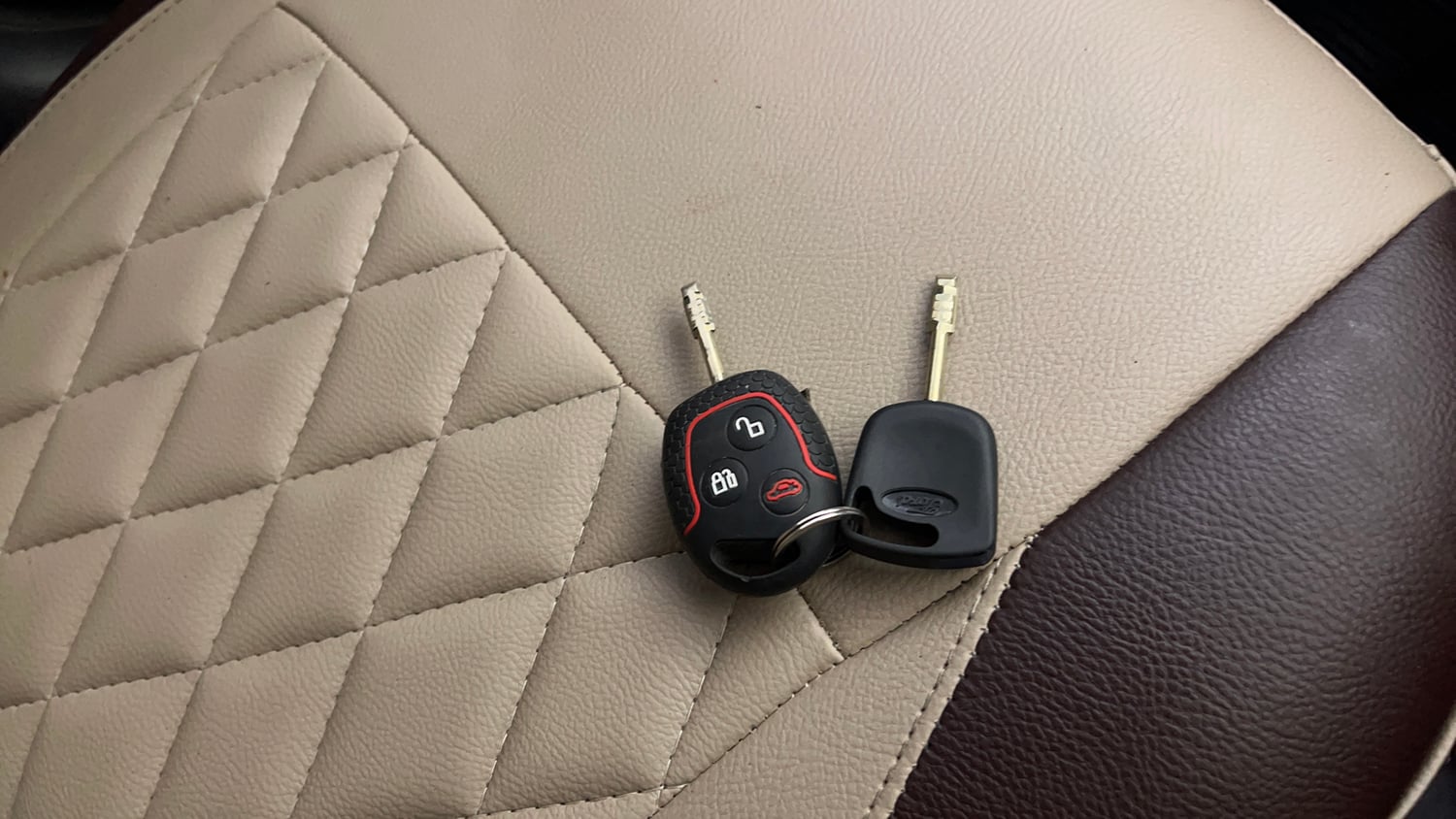 Used 2012 Ford Figo Duratorq Diesel EXI 1.4 Diesel Manual extra CAR KEY VIEW