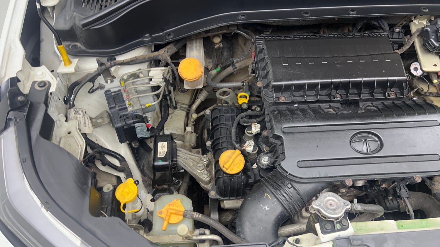 Used 2022 Tata Punch Pure MT Petrol + CNG(Outside Fitted) Cng Manual engine ENGINE RIGHT SIDE VIEW