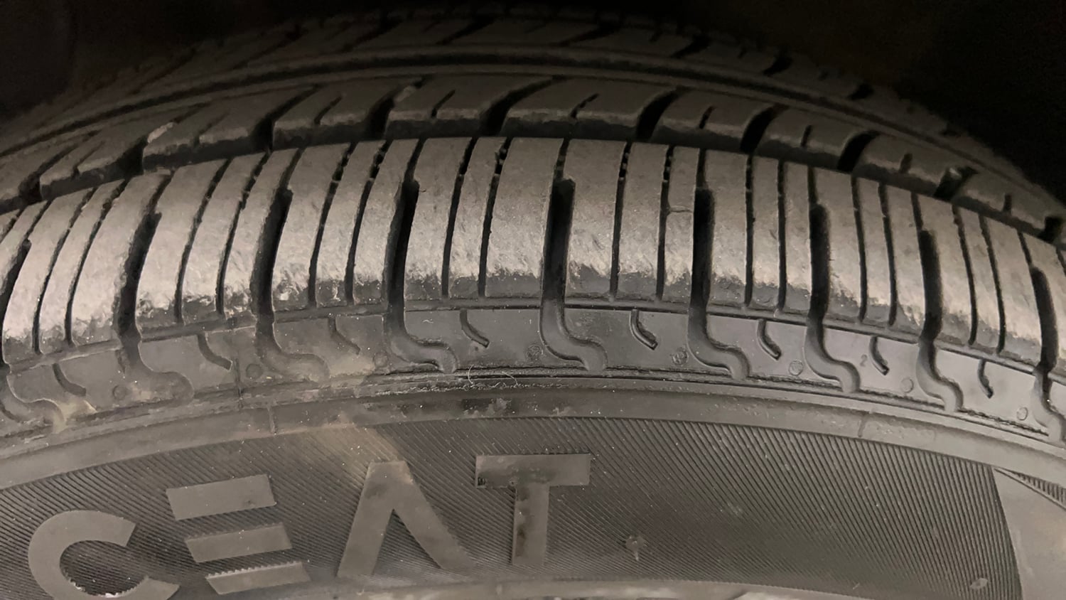 Used 2016 Hyundai Grand i10 Sportz 1.2 Kappa VTVT Petrol Manual tyres LEFT FRONT TYRE TREAD VIEW