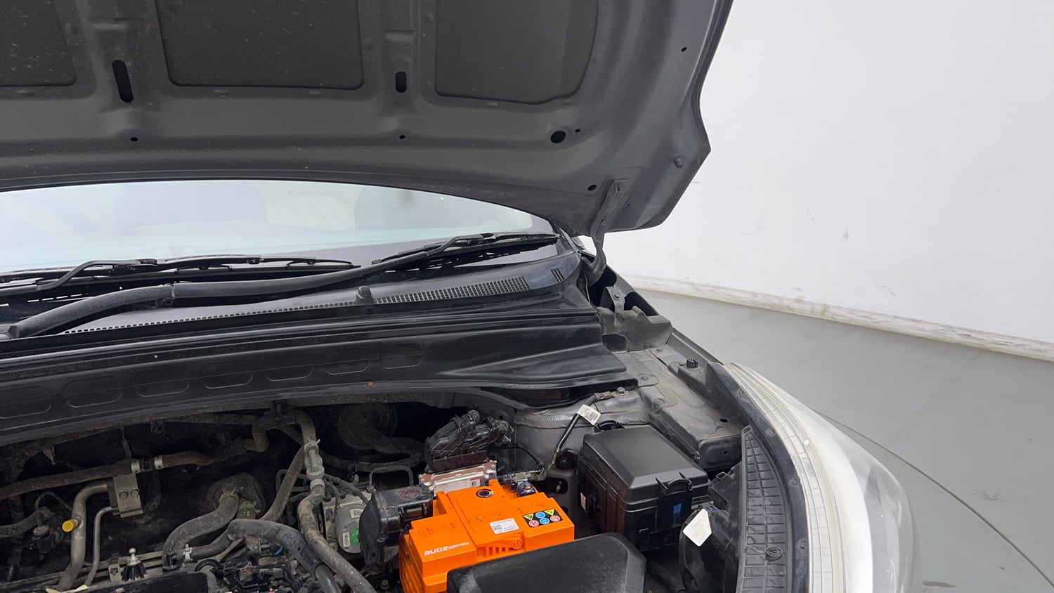 Used 2019 Hyundai Creta EX 1.6 Petrol Petrol Manual engine ENGINE LEFT SIDE HINGE & APRON VIEW