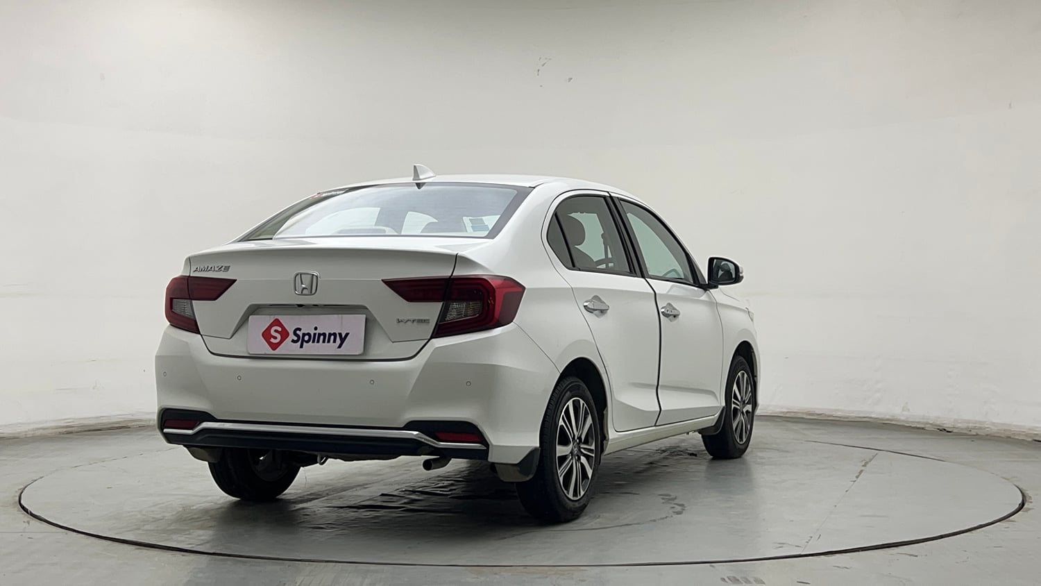Used 2024 honda Amaze 2nd Generation VX 1.2 Petrol CVT Petrol Automatic exterior RIGHT REAR CORNER VIEW