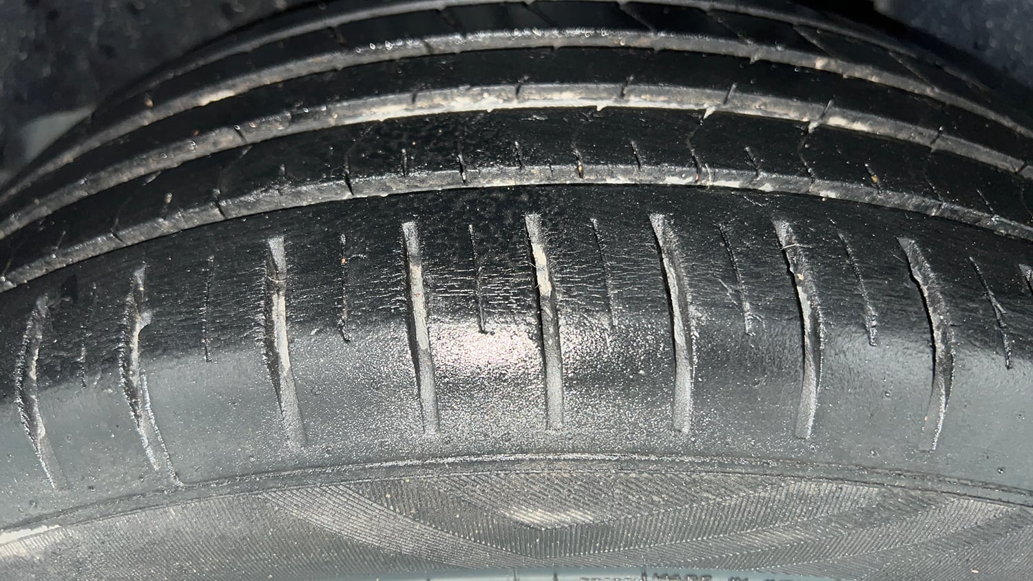 Used 2022 Maruti Suzuki Baleno Zeta AGS Petrol Automatic tyres LEFT REAR TYRE TREAD VIEW