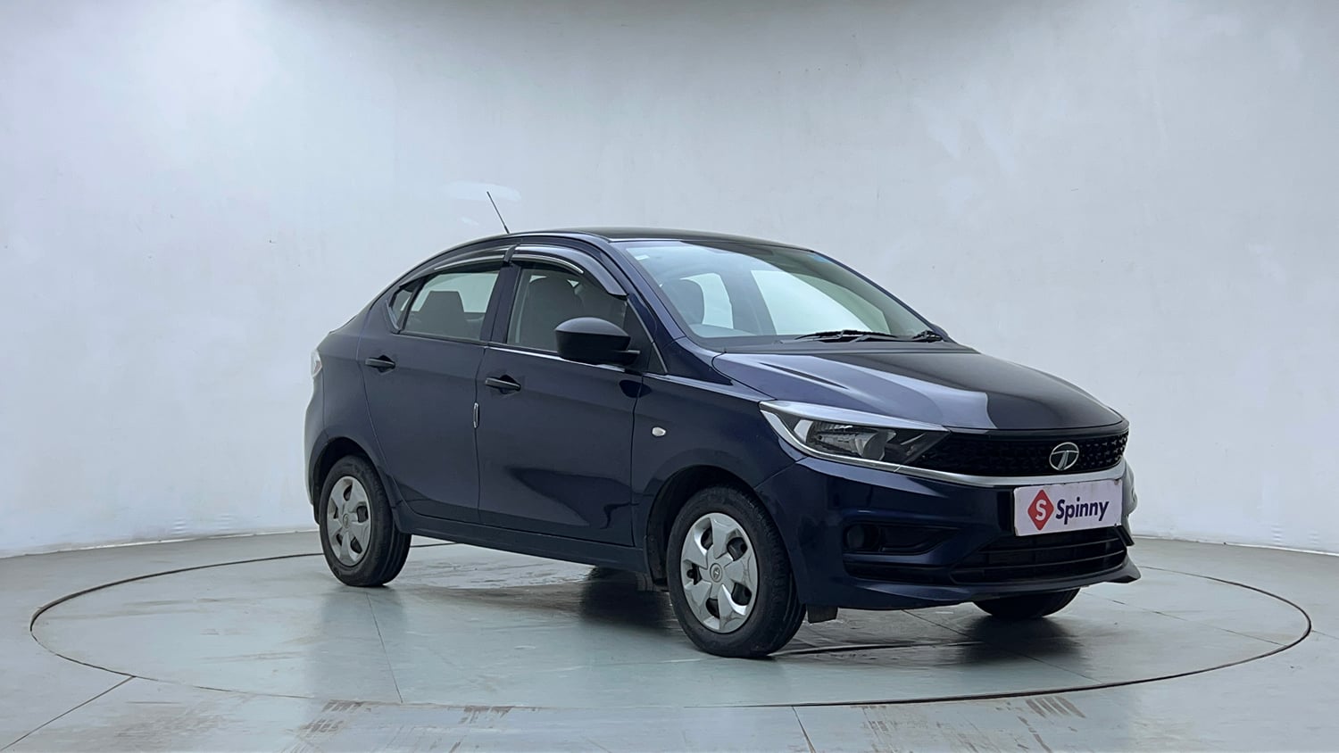 Used 2021 Tata Tigor XMA Petrol Automatic exterior RIGHT FRONT CORNER VIEW