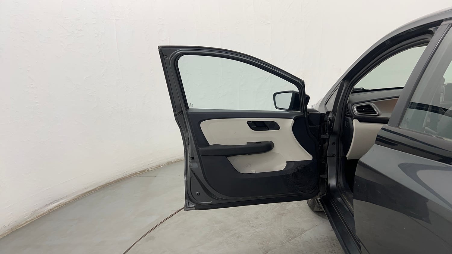 Used 2022 Tata Altroz XTA Petrol Petrol Automatic interior LEFT FRONT DOOR OPEN VIEW