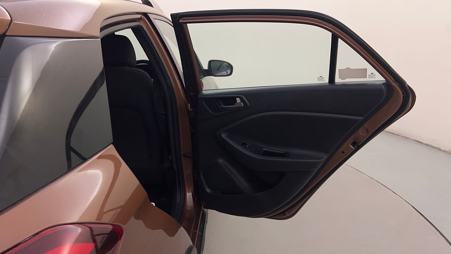 Used 2018 Hyundai i20 Active 1.2 SX Petrol Manual interior RIGHT REAR DOOR OPEN VIEW