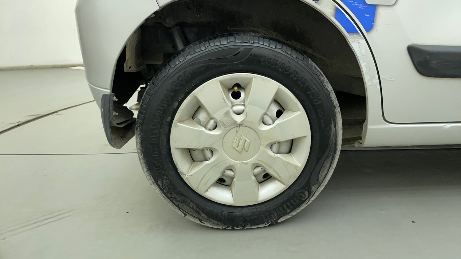 Used 2012 Maruti Suzuki Wagon R LXi Petrol Manual tyres RIGHT REAR TYRE RIM VIEW