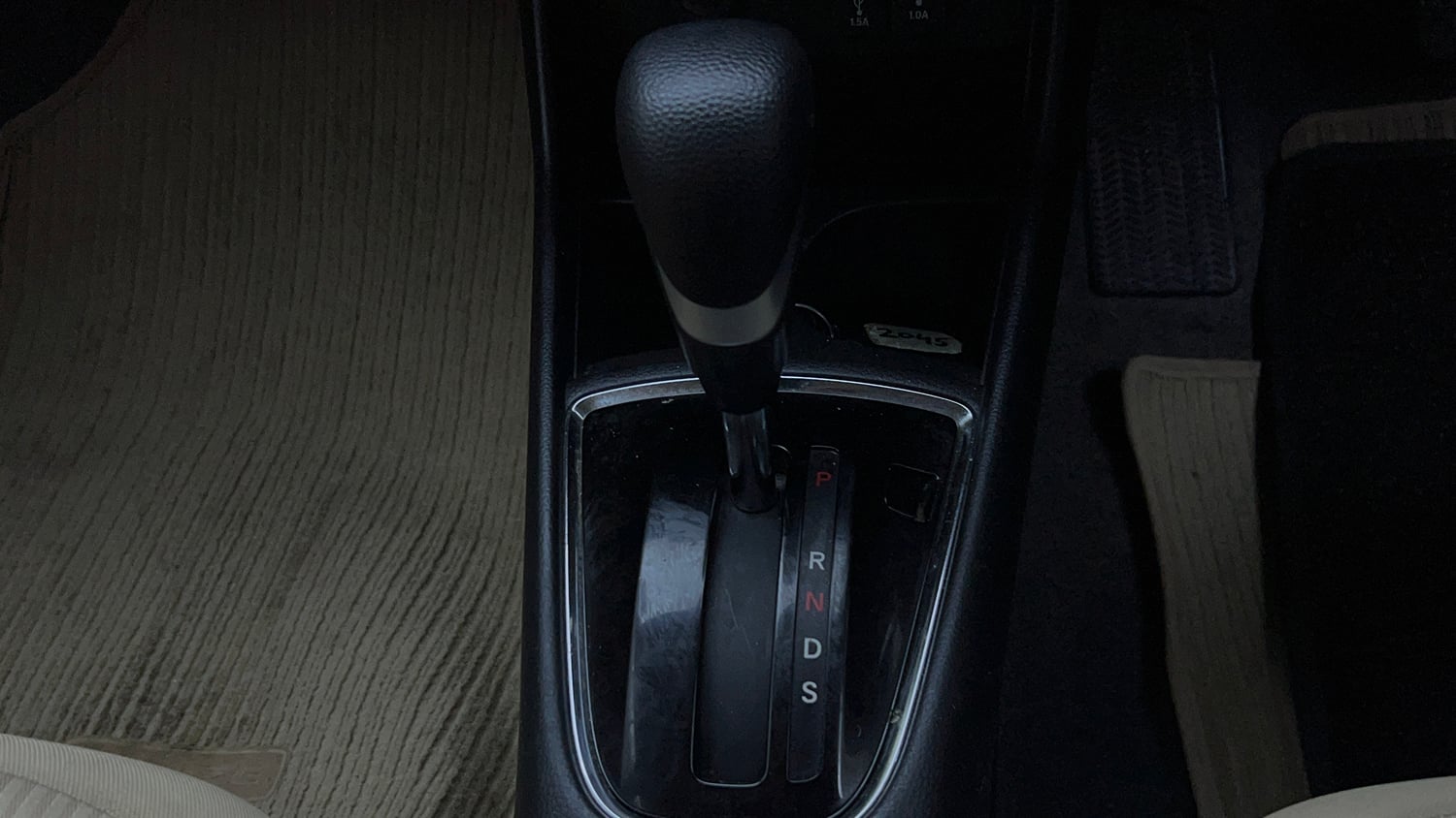 Used 2024 honda Amaze 2nd Generation VX 1.2 Petrol CVT Petrol Automatic interior GEAR  KNOB VIEW