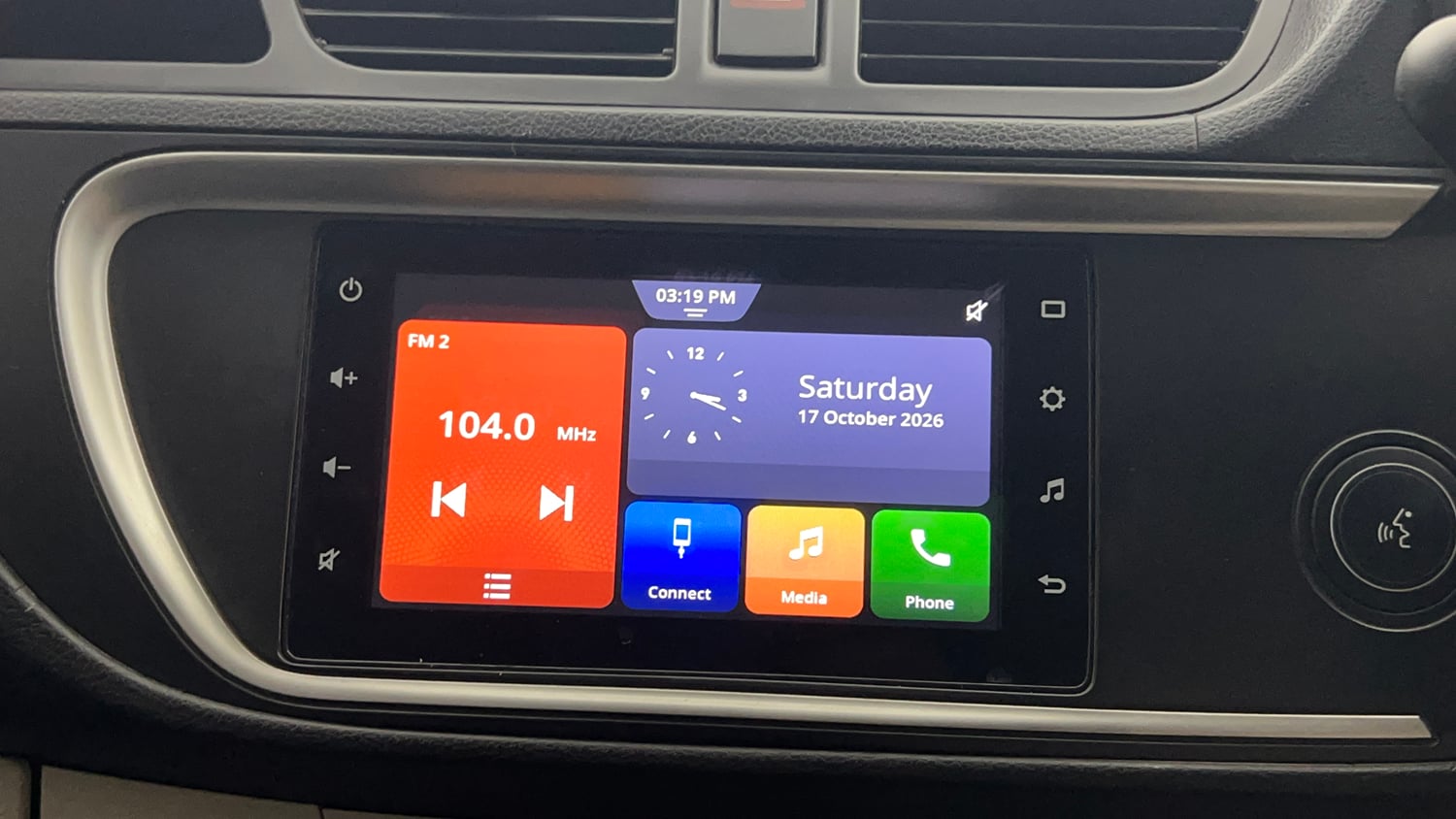 Used 2020 Maruti Suzuki Alto 800 Vxi Plus Petrol Manual top_features Touch screen infotainment system