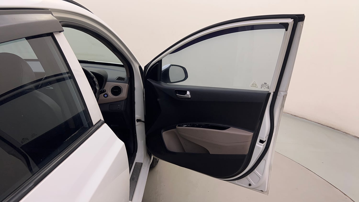 Used 2014 Hyundai Grand i10 Sportz 1.2 Kappa VTVT Petrol Manual interior RIGHT FRONT DOOR OPEN VIEW