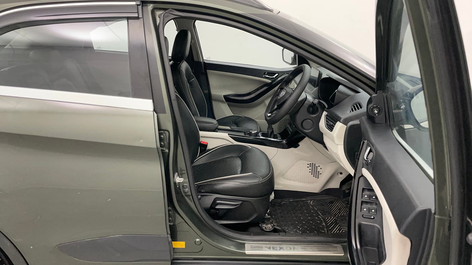 Used 2021 Tata Nexon XZ Plus Petrol Manual interior RIGHT SIDE FRONT DOOR CABIN VIEW