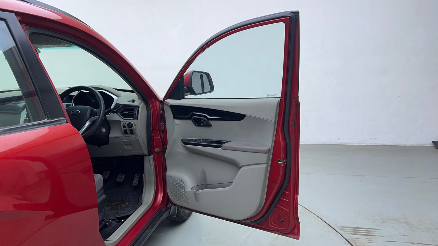 Used 2017 Mahindra KUV100 K6 6 STR Petrol Manual interior RIGHT FRONT DOOR OPEN VIEW