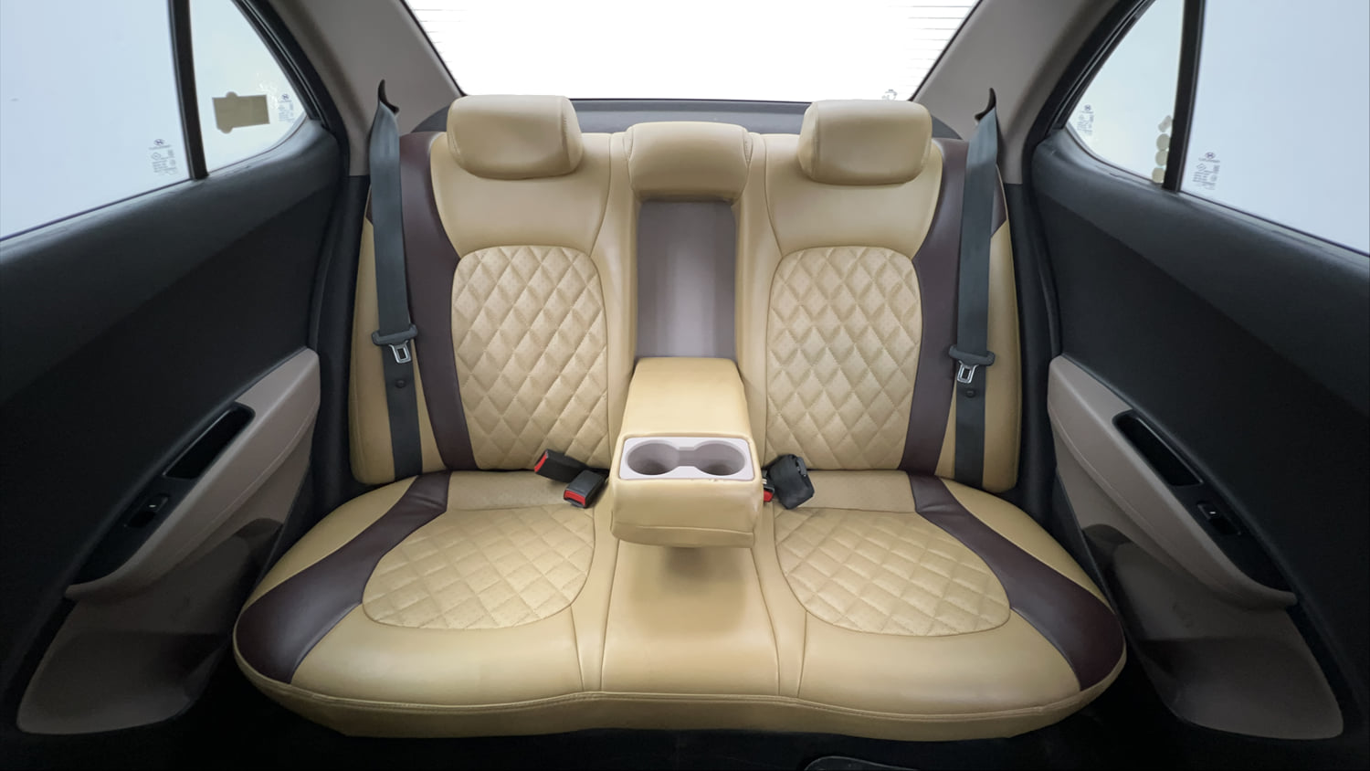 Used 2015 Hyundai Xcent SX 1.2 Petrol Manual interior REAR SEAT CONDITION VIEW