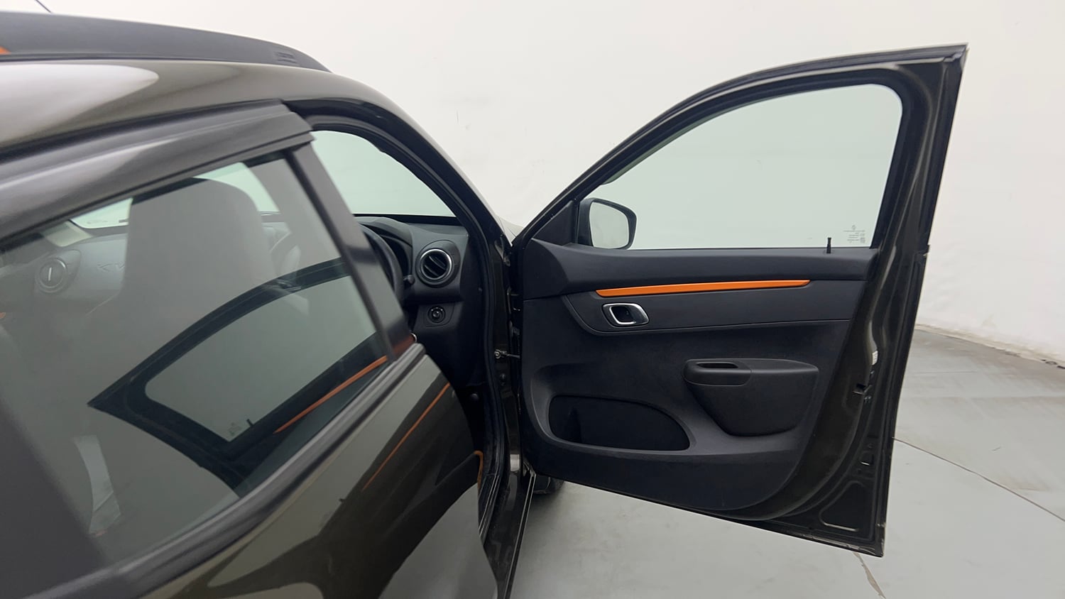 Used 2022 Renault Kwid CLIMBER 1.0 (O) Petrol Manual interior RIGHT FRONT DOOR OPEN VIEW