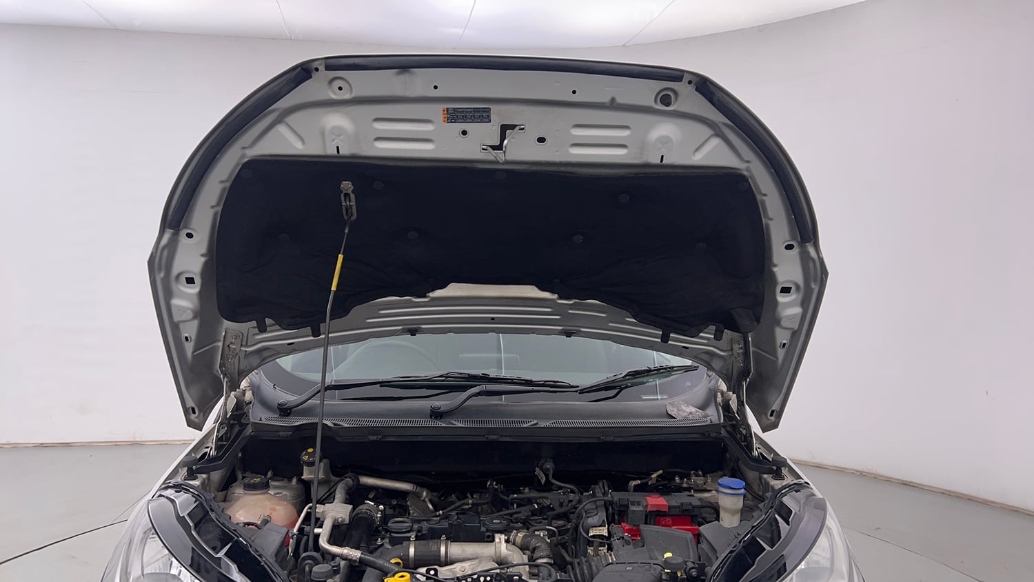 Used 2018 Ford EcoSport Trend + 1.5L TDCi Diesel Manual engine ENGINE & BONNET OPEN FRONT VIEW
