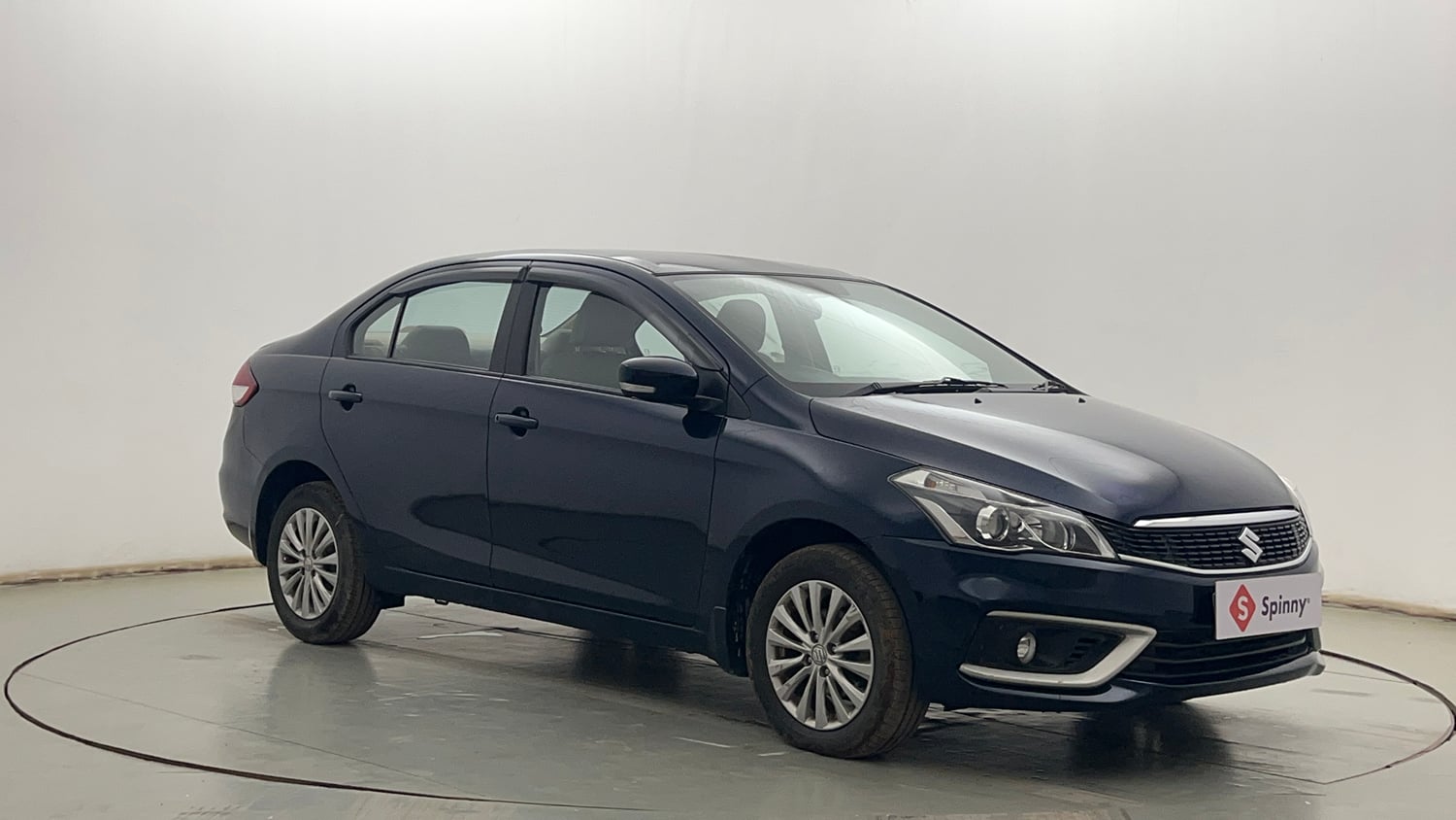 Used 2022 Maruti Suzuki Ciaz Delta 1.5 Petrol Manual exterior RIGHT FRONT CORNER VIEW