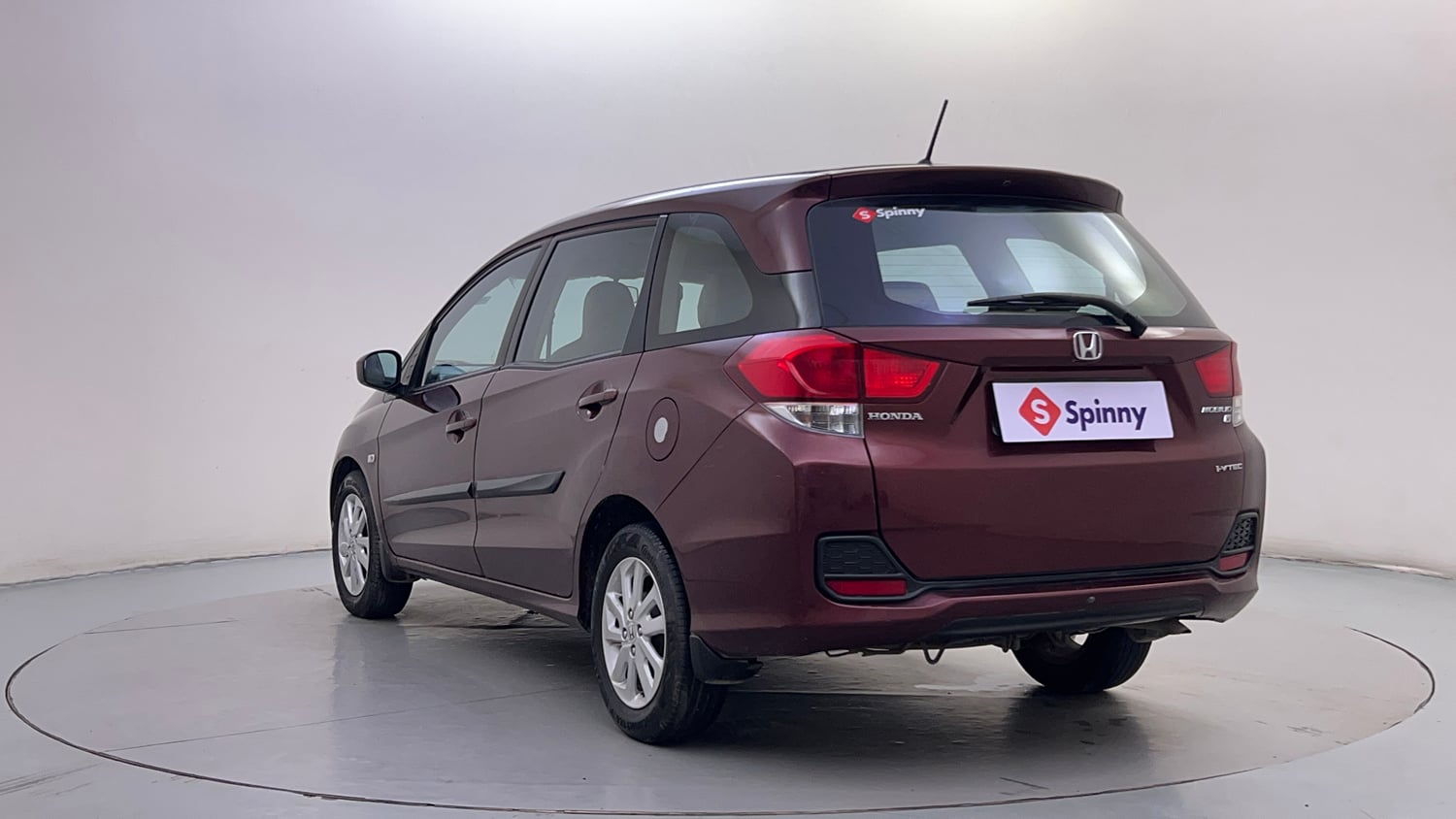 Used 2014 Honda Mobilio V Petrol Petrol Manual exterior LEFT REAR CORNER VIEW