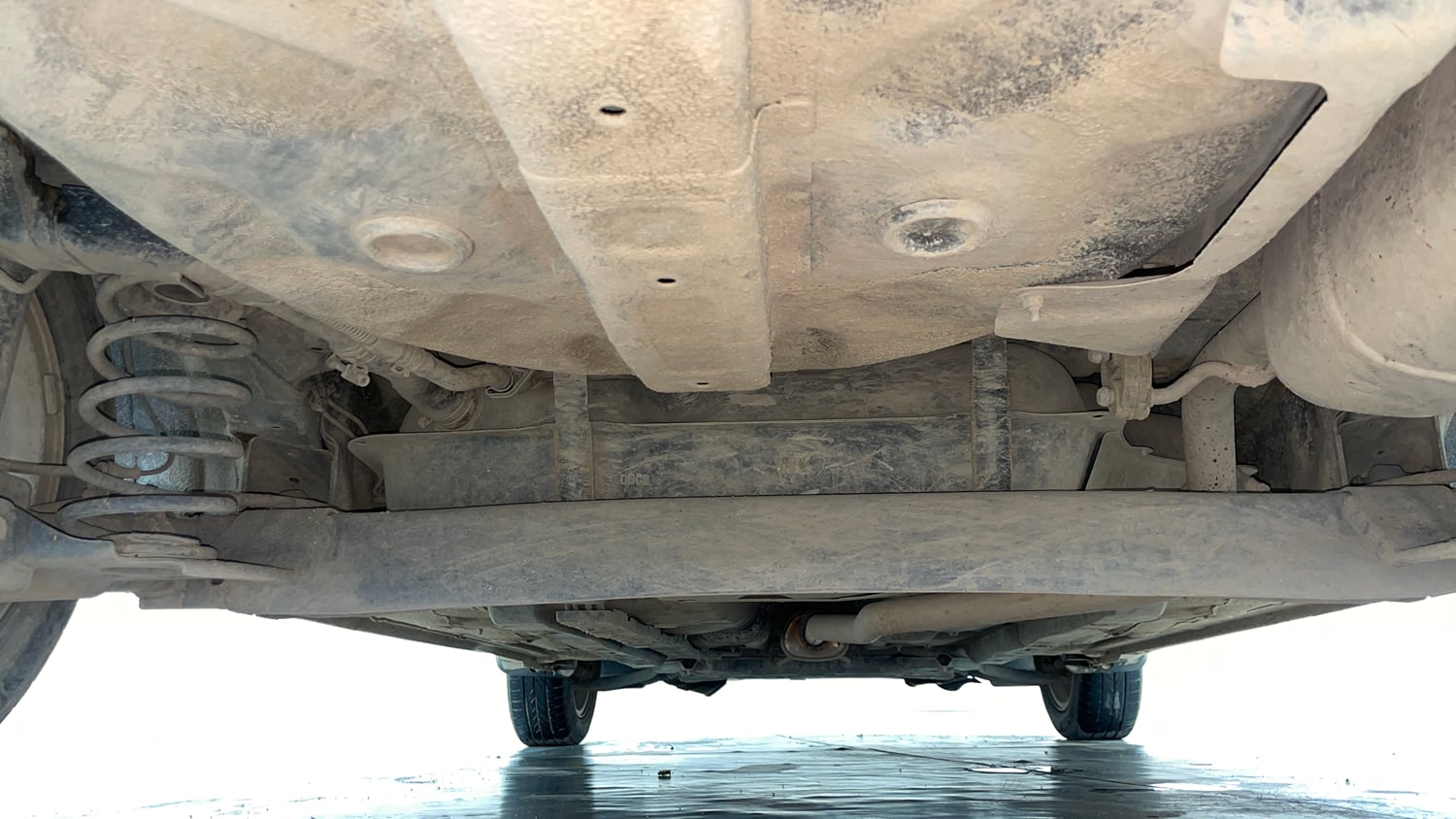 Used 2019 Hyundai Xcent SX Petrol Manual extra REAR UNDERBODY VIEW (TAKEN FROM REAR)