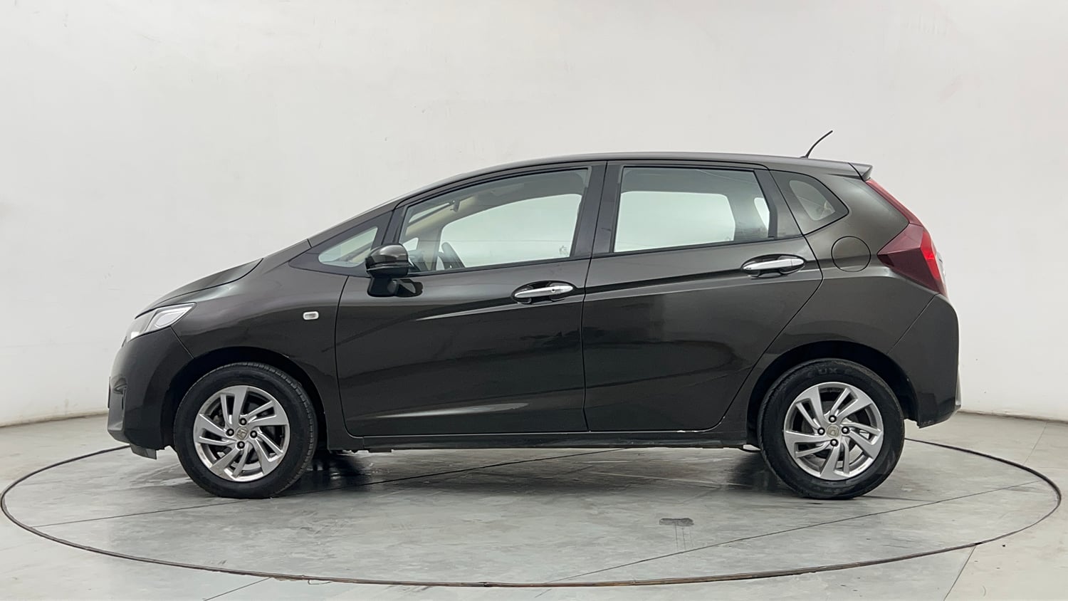 Used 2019 Honda Jazz V CVT Petrol Petrol Automatic exterior LEFT SIDE VIEW