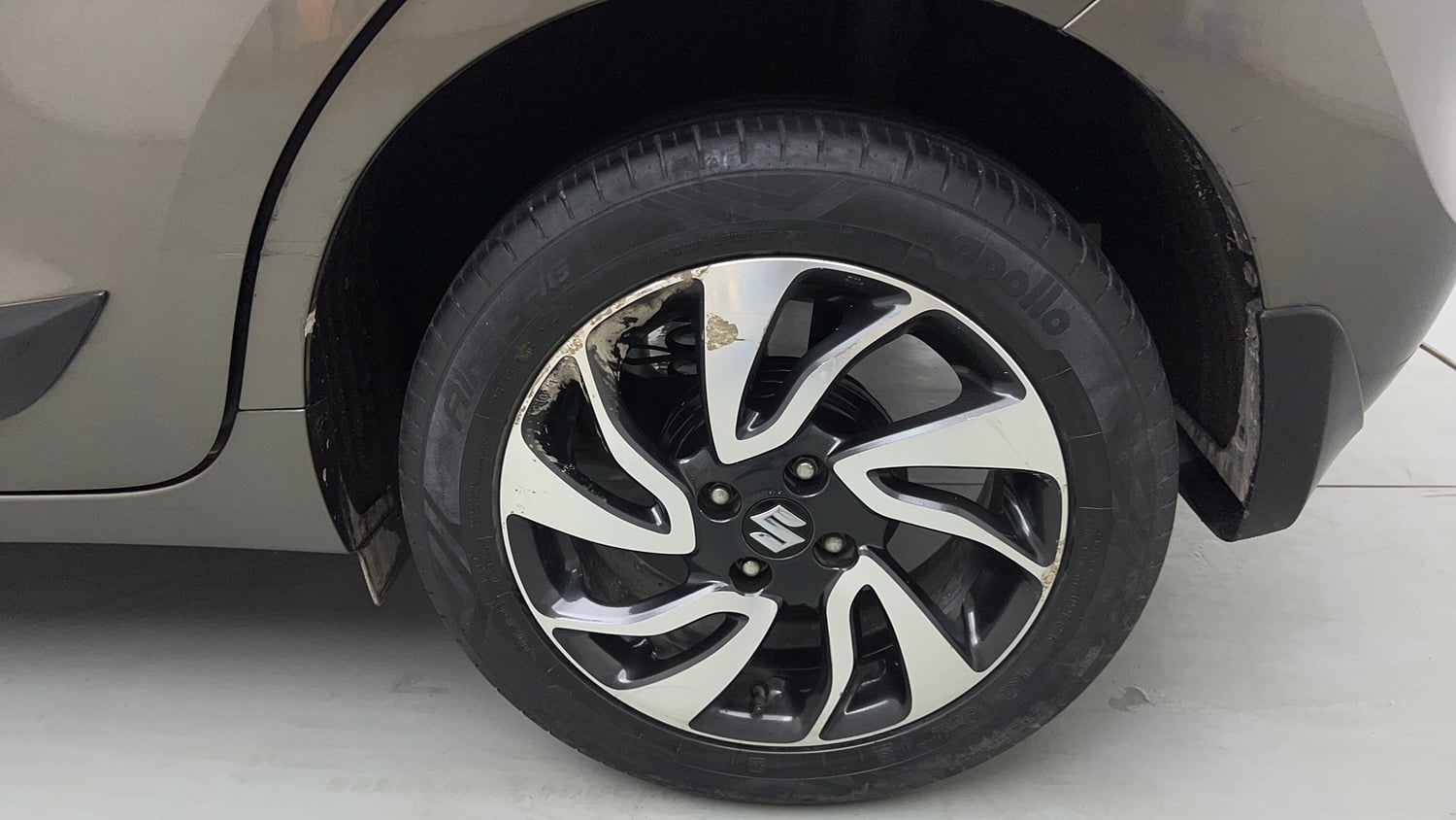 Used 2020 Maruti Suzuki Baleno Alpha Automatic Petrol Automatic tyres LEFT REAR TYRE RIM VIEW