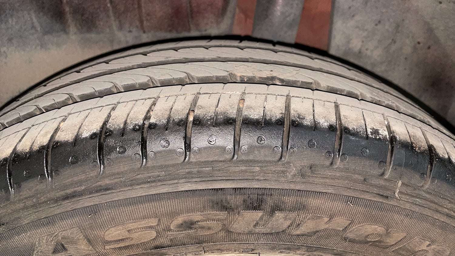 Used 2017 Maruti Suzuki Dzire ZXi AMT Petrol Automatic tyres LEFT REAR TYRE TREAD VIEW